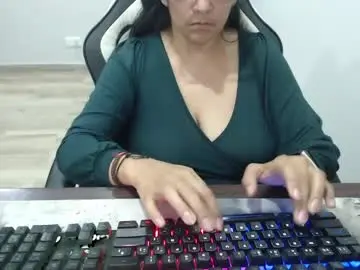 Best live sex cam show with venus496613 - Chaturbate