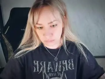 Live Sex Cam with bellezza_ - Chaturbate