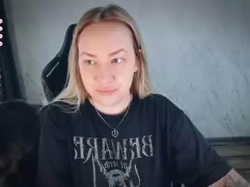 Live Sex Cam with bellezza_ - Chaturbate