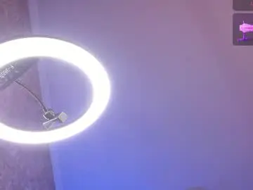 Live Porn with yourbabynatalie - Chaturbate