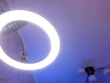 Live Porn with yourbabynatalie - Chaturbate