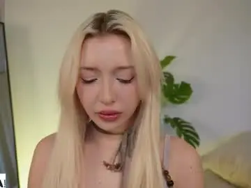 Adult Webcams with kitsuwaifu - Chaturbate