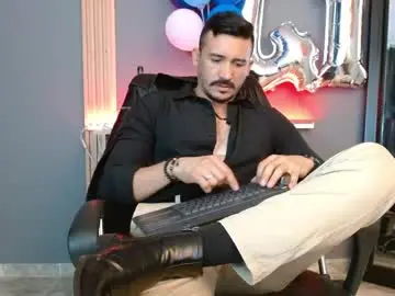 Sex Cam with reiko_85_ - Chaturbate