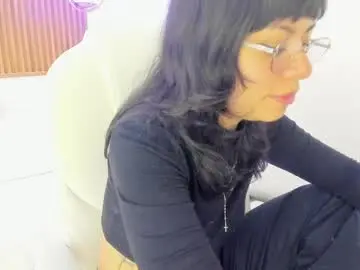 Live Sex Cam with ghostmila - Chaturbate