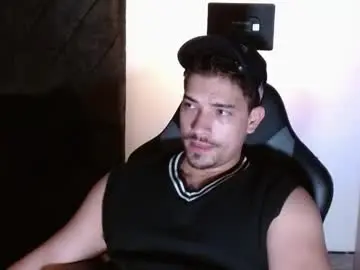 Free Porn Cam with ian_davis - Chaturbate