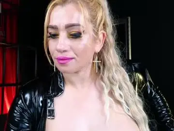 Live Sex Cam with julya_parker - Chaturbate