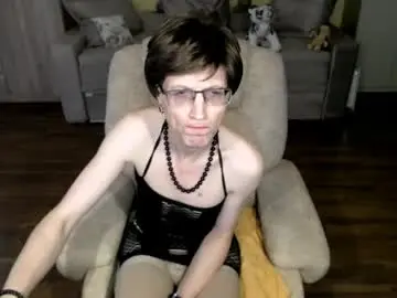 Live Porn with tvclementine - Chaturbate