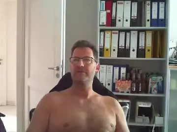 Live Porn with macfly67 - Chaturbate