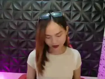 Free Live Porn with urasian_crisa - Chaturbate