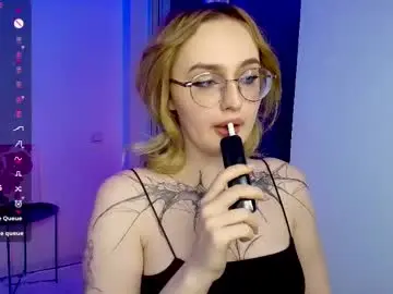 Nude Webcam with arcticivy - Chaturbate