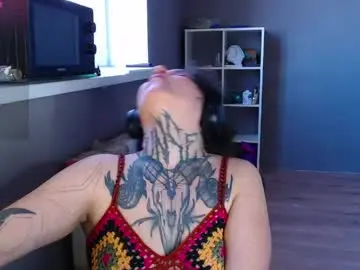 Live Sex with sabrina_raiders_666 - Chaturbate