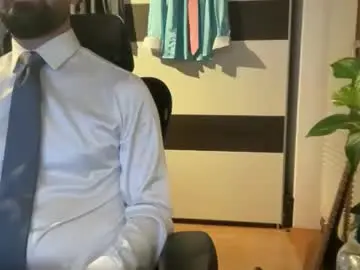 Best Webcam with silktie - Chaturbate