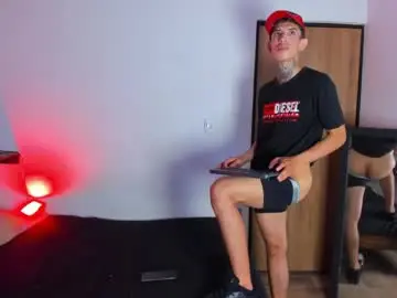 Free Live Porn with darwin_stark - Chaturbate