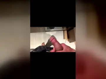 Adult Video Chat with robyourwallet22 - Chaturbate