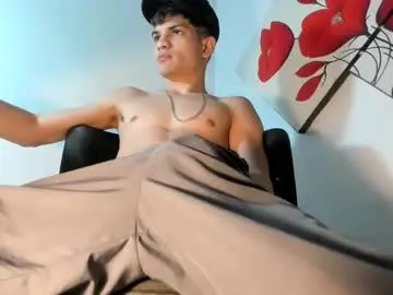 Free Porn Cam with jesshot_bigcock - Chaturbate
