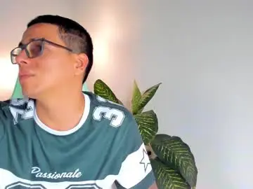 Sex Chat with sergiocamiloa_30 - Chaturbate