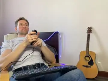 Sex Cam with marc105100 - Chaturbate