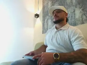 Sex Cam with troy_kirk - Chaturbate