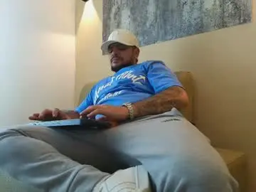 Nude Webcam with troy_kirk - Chaturbate