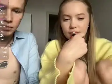 Nude Webcam with kira_saning1 - Chaturbate