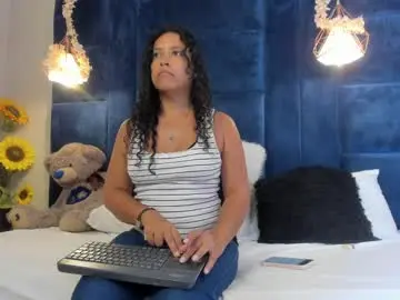 Live Sex Cam with samantha_roses1 - Chaturbate