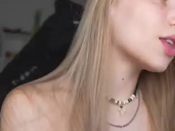 Free Live Porn with appr0ved_ - Chaturbate