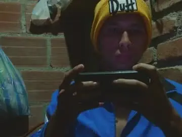 Adult Webcam with boycumlatino21 - Chaturbate