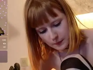 Live Sex Cam with aurora_radiance - Chaturbate