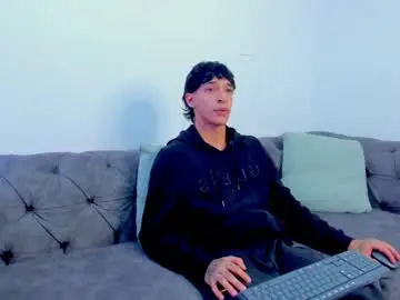 Adult Video Chat with kroywave - Chaturbate