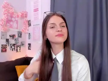 Live Sex with estrellabecnel - Chaturbate