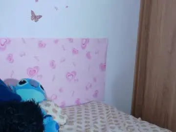Live Sex Cam with arianablacke - Chaturbate
