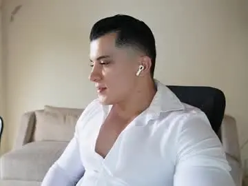 Live Porn with maximohoot - Chaturbate