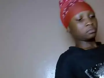 Live Sex Cam with petitehunny - Chaturbate
