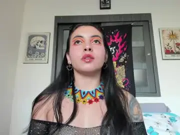 Adult Video Chat with saucy_zaren - Chaturbate