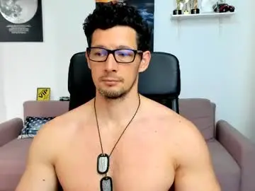Live Sex Cam with brutusk1 - Chaturbate