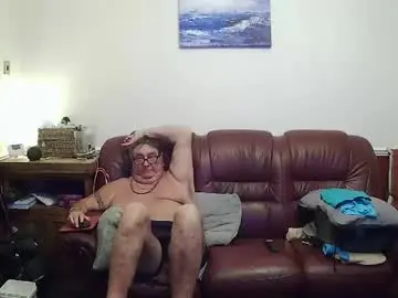 Live Sex with maxi_johnes - Chaturbate