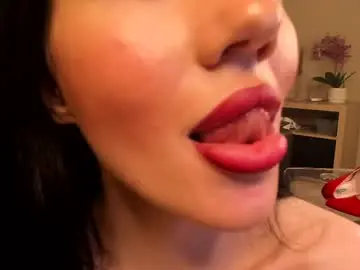 Live Sex Cam with russianbonita - Chaturbate