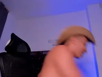 Live Sex Cam with donathoo - Chaturbate