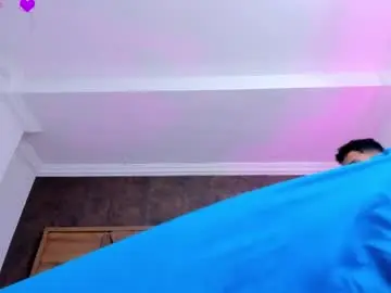 Nude Webcam with eimyandmaxi - Chaturbate