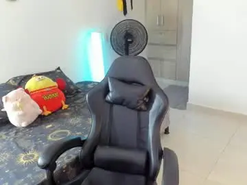 Live Sex with _shantallskinny_ - Chaturbate