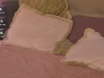 Live Sex Cam with senigrandeee - Chaturbate