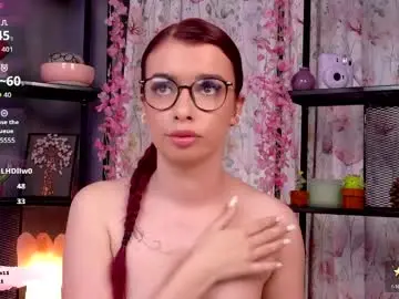 Live Sex Cam with sophieraee - Chaturbate
