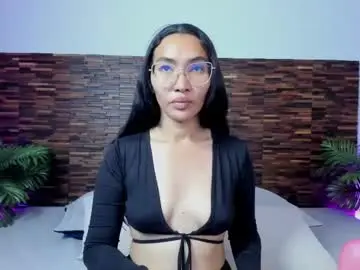 Live Porn with lucyy_liiu - Chaturbate