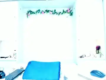 Live Sex Cam with tessalowe - Chaturbate