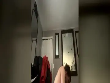 Adult Webcam with bodyyattiyatti - Chaturbate