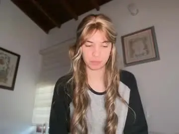 Live Sex with camii19y - Chaturbate