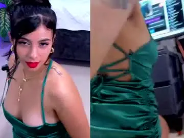 Nude Webcam with emily_jones3 - Chaturbate