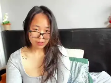 Free Live Porn with naughtynerdygirl - Chaturbate