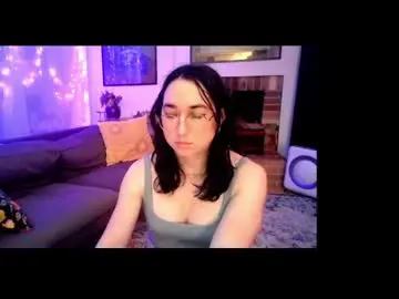 Watch Live Sex Cams with sadieluvsstrawberries - Chaturbate