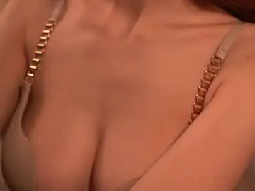 Live Sex Cam with cassie130505 - Chaturbate